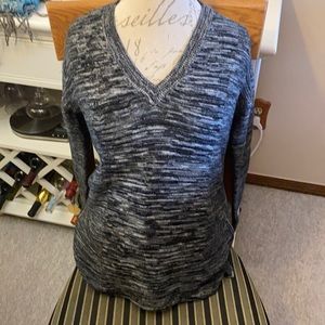 Ellen Tracy sweater